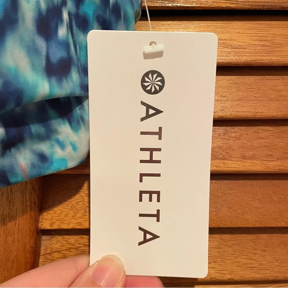 Athleta Women’s Maldives Bra Cup Bikini Top Blue Tie Dye Sz 32B/C - Picture 4 of 6